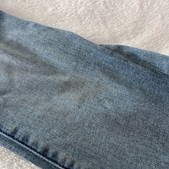 American Eagle Outfitters Light Blue Flare Jeans - Picture 8 of 8